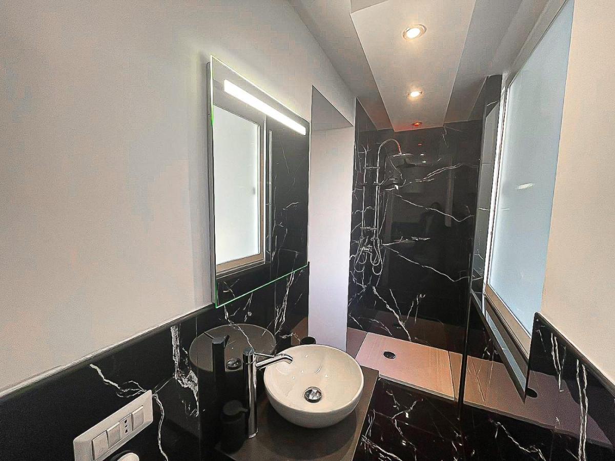 The Marble House Apartment Bari Exterior foto